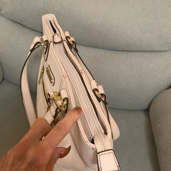 Anne Klein Tote   NWOT - Picture 14 of 16